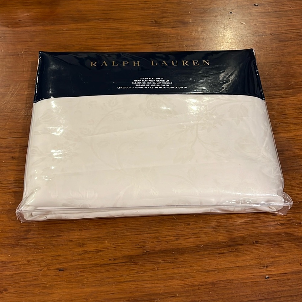 Ralph Lauren Ashmont Queen Flat Sheet 94””x102” new Cream Made in Italy Floral
